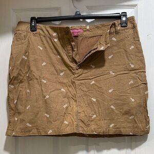 Khaki Skort Sz 18W with White Pineapple Print